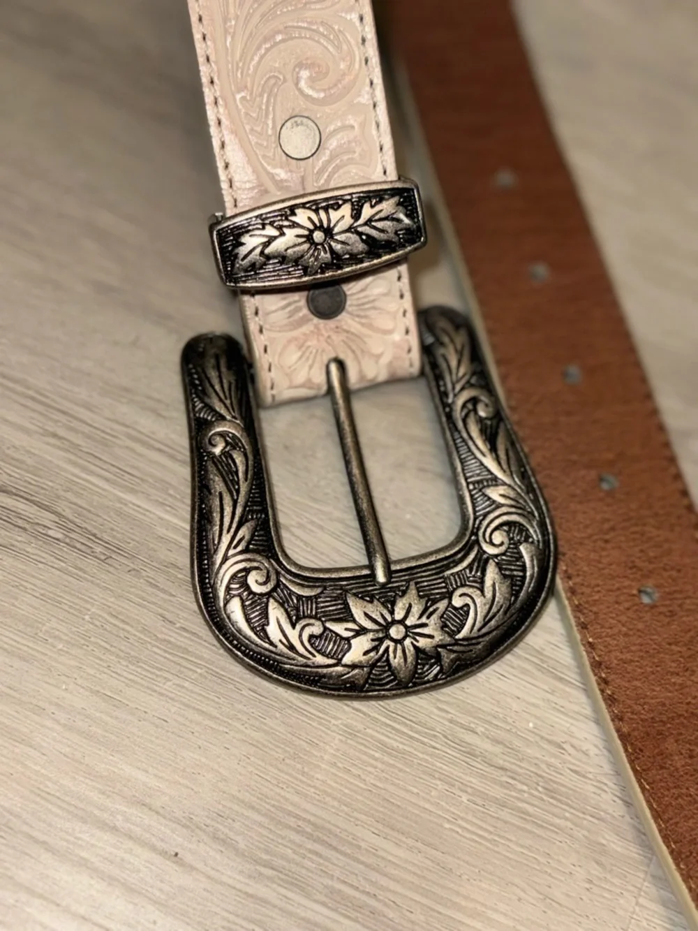 Shyanne Western Floral Embossed Belt M Cream Leather Silver Buckle